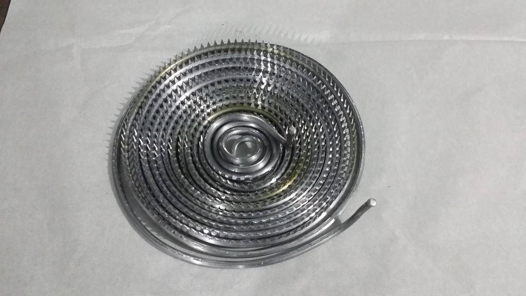 電除塵器陰極線的優(yōu)勢特性介紹說明 1、牢固可靠、機(jī)械強(qiáng)度大、不斷線、不掉線。